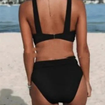Women's solid colour polyester bikini set in slim fit design on mannequin