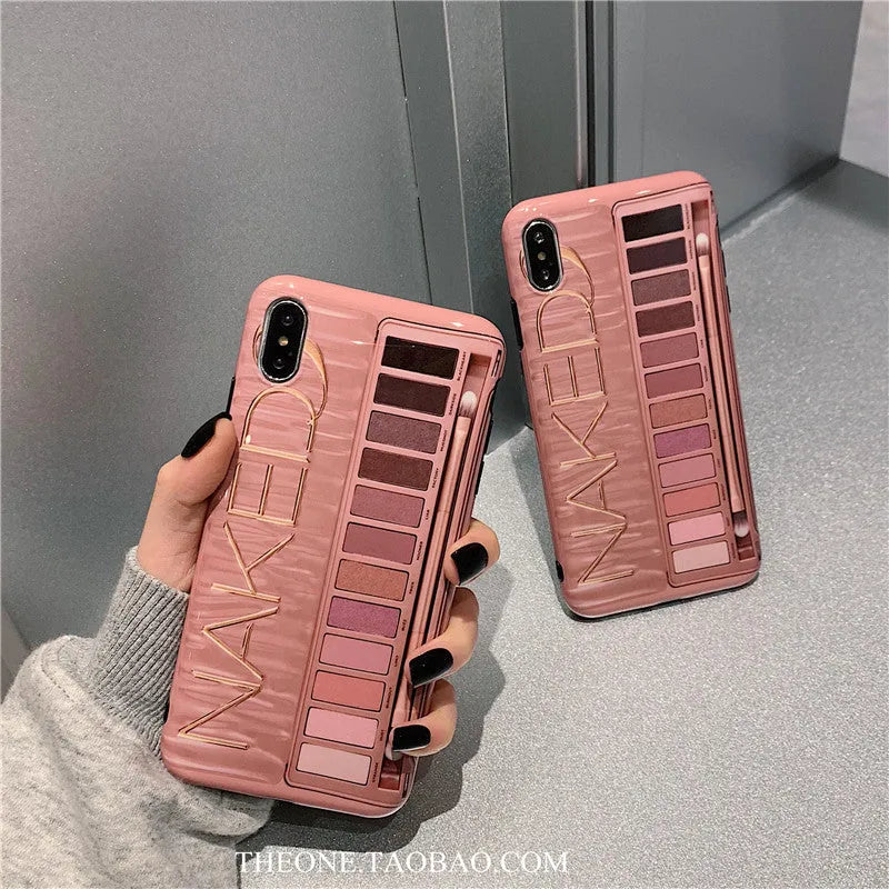 Silicone iPhone case with marble pattern in flesh or grey colour.
