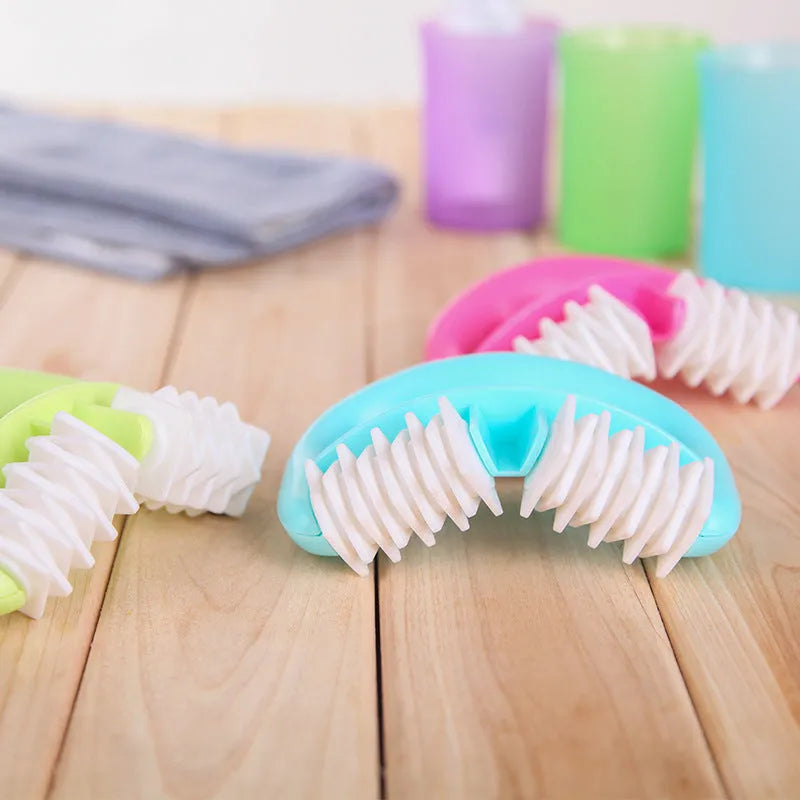 Handheld anti-cellulite massager roller with dot wheel in green, blue, and rose red, 13.5cm