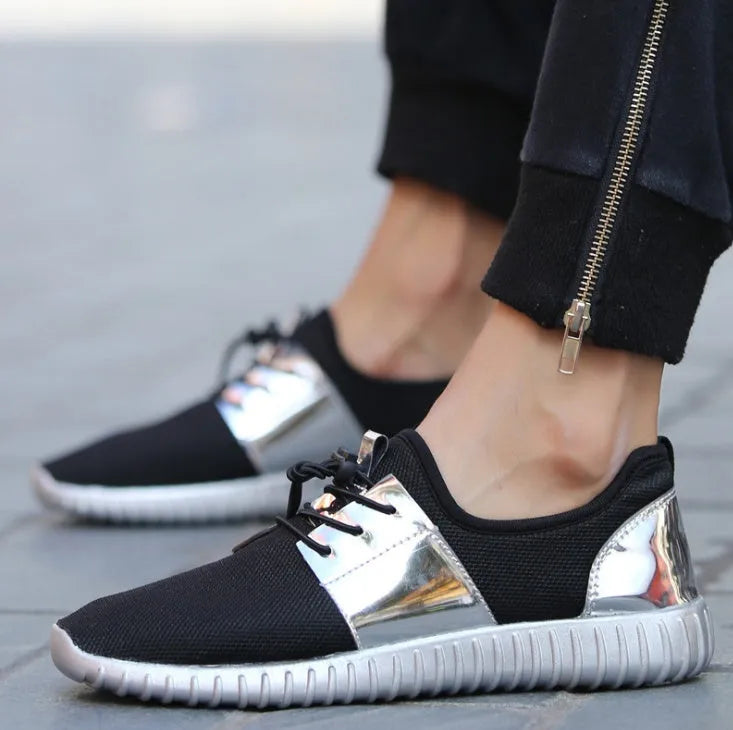Unisex breathable mesh casual shoes with lace-up closure, rubber sole, in black – side view