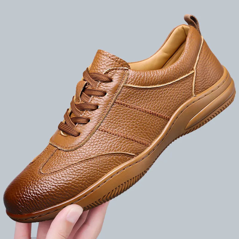 Casual business shoes Korean style front lace-up round toe in black with rubber sole and wedge heel