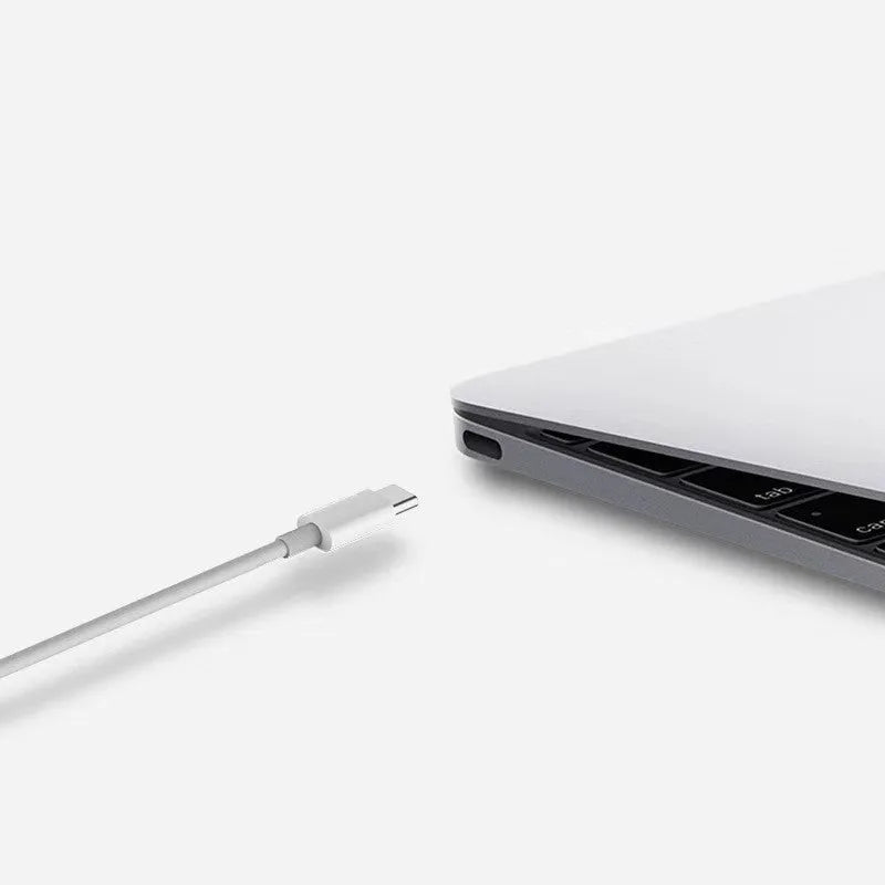 White USB-C to USB-C cable 1 metre length for MacBook and device connectivity