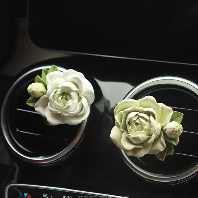 Gypsum car air freshener vent clip with jasmine fragrance in off-white or green