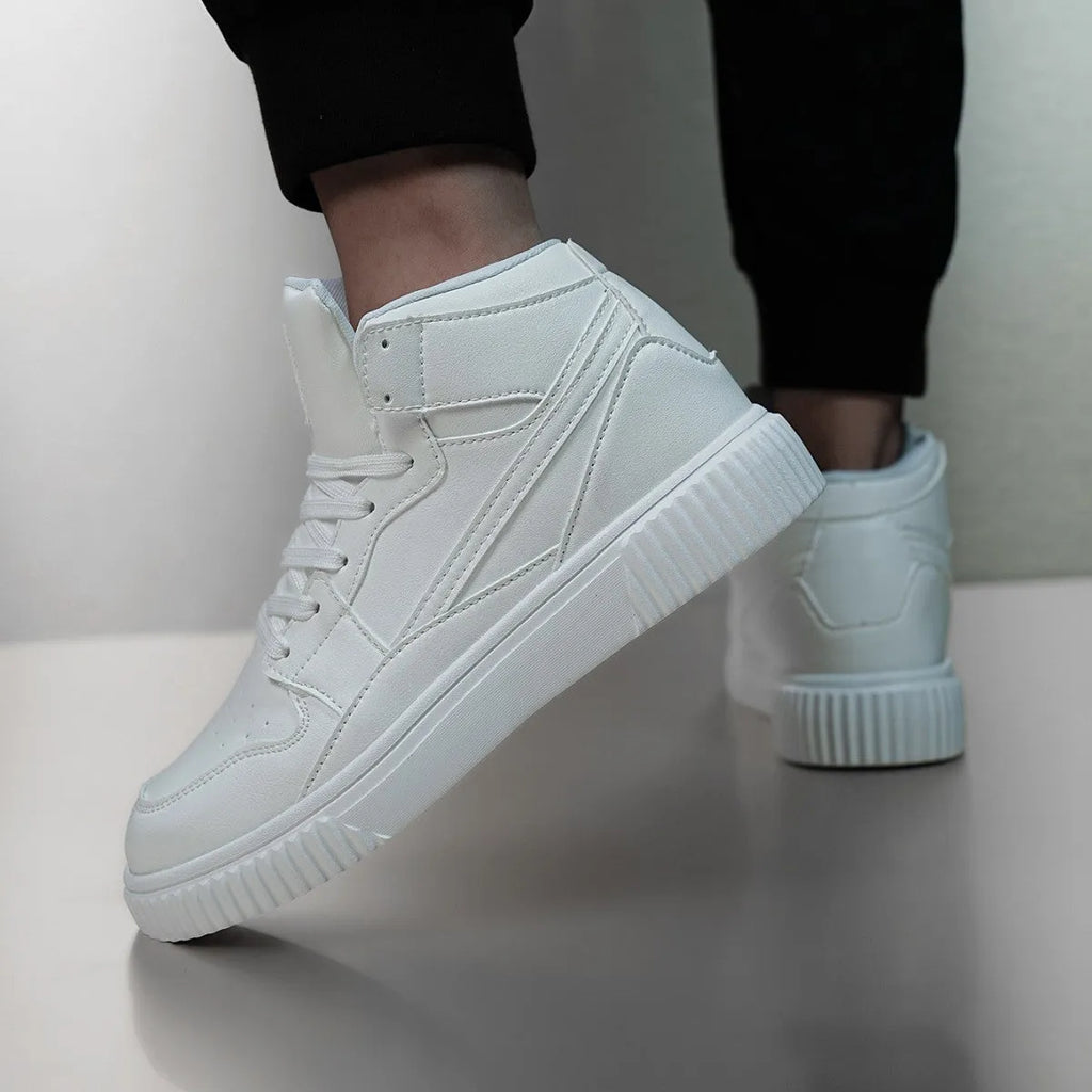 Men's white round toe casual microfiber shoes for autumn and winter leisure wear.