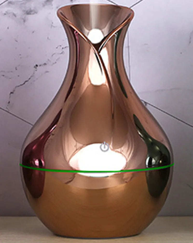 Vase humidifier 130ml 5V 3W in crackle mahogany or wood grain finish on a desk