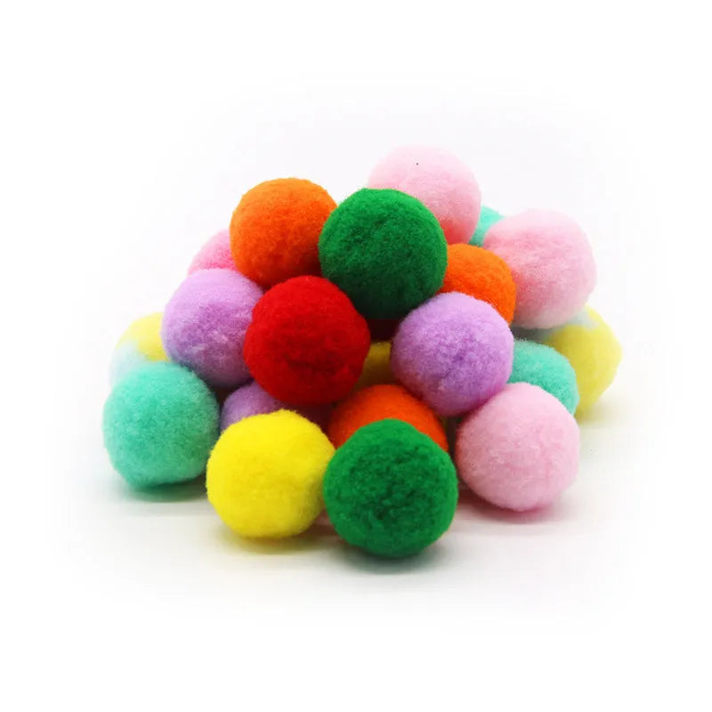 Pet toy electric launcher gun with collection of plush yarn balls for cats and dogs