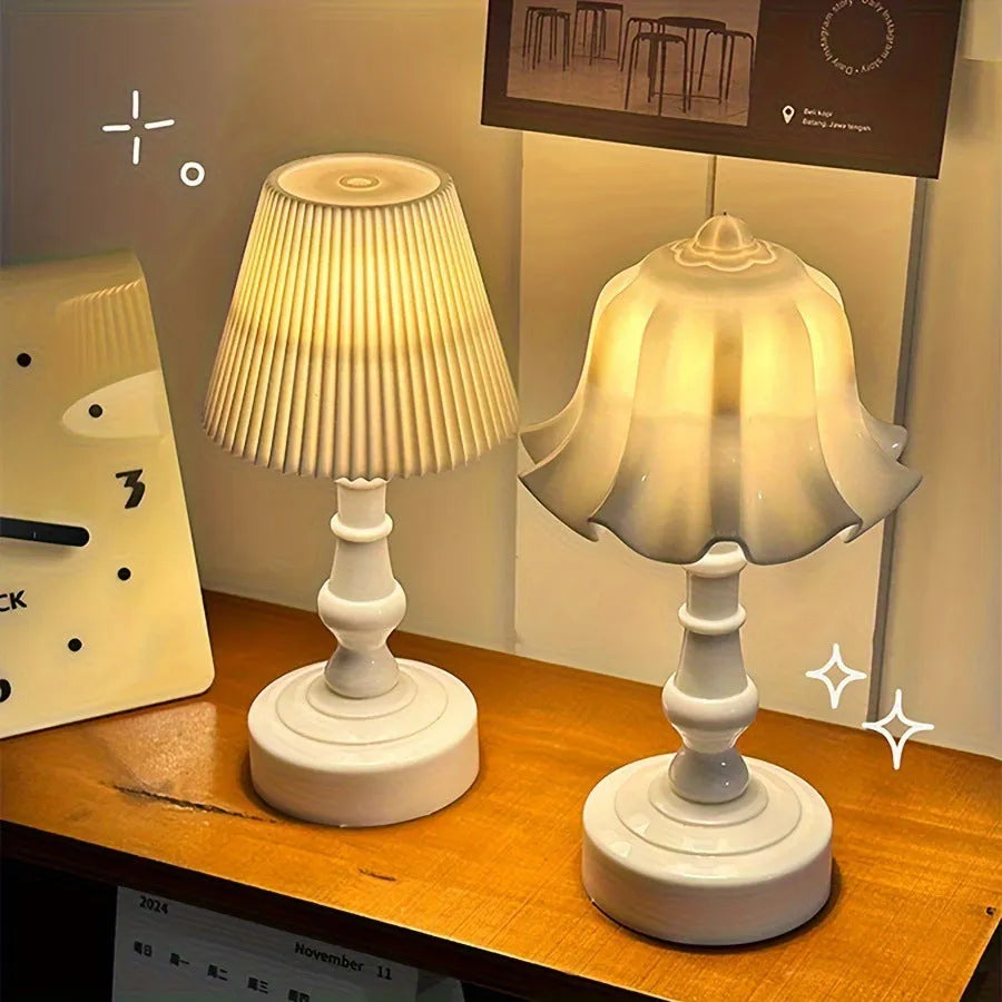 Geometric stereo cartoon table lamp with built-in battery, pleated shade in white