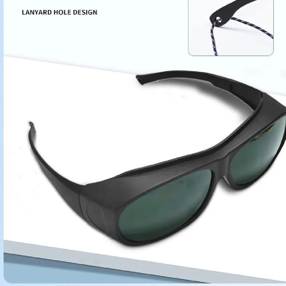 A pair of PC laser protection welding goggles for 200-2000nm optical radiation.