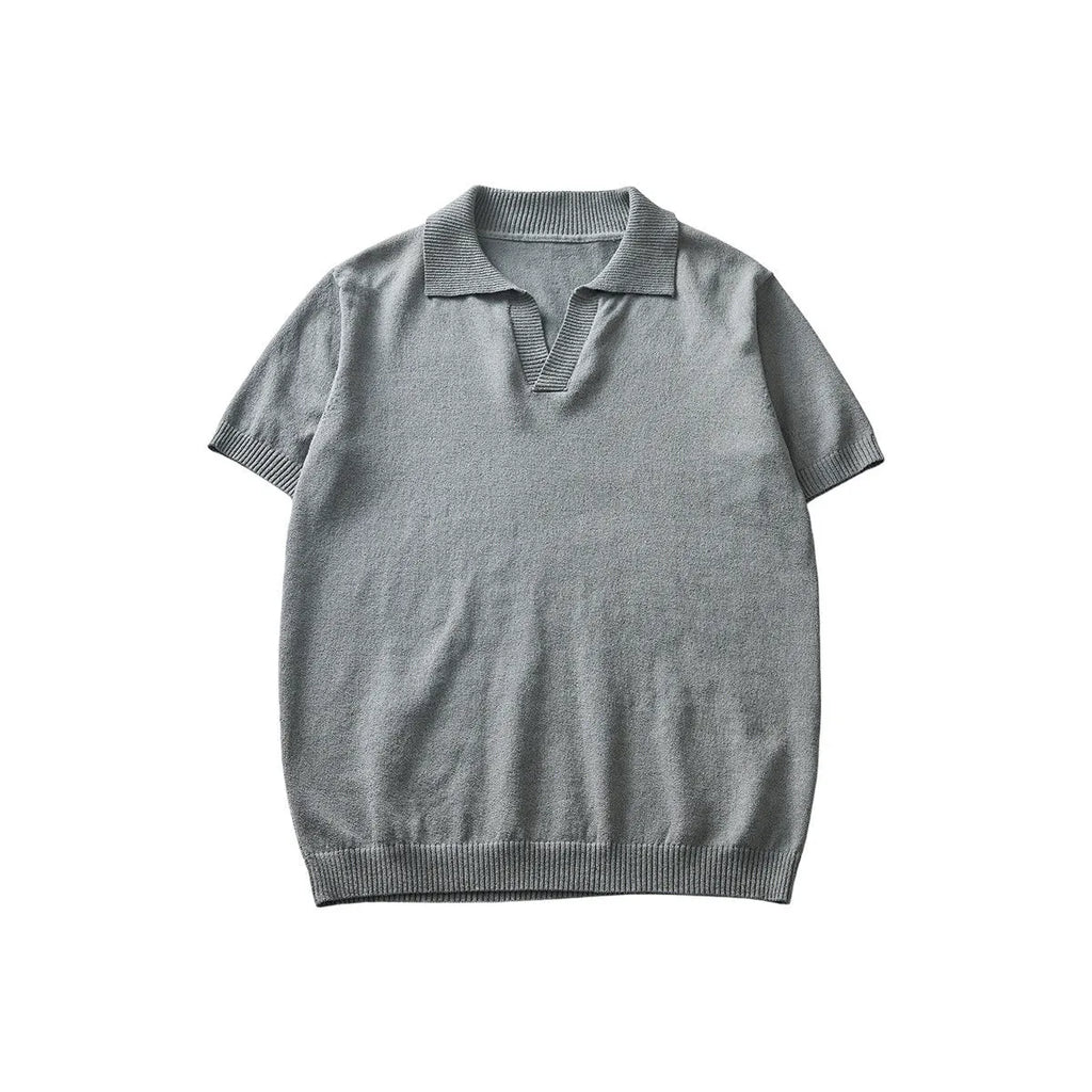 Men's solid colour knitted short-sleeved polo collar t-shirt on a hanger