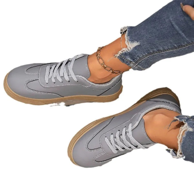 Women's Korean-style casual running shoes flat lace-up low top artificial PU round toe in gray and white