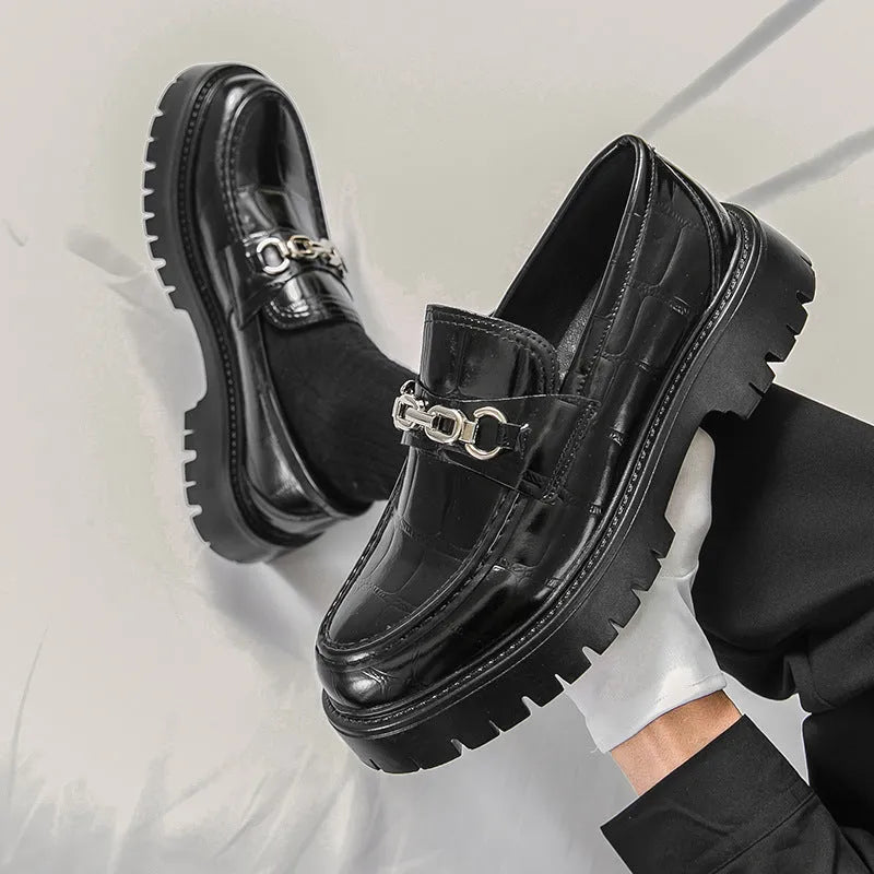 Men's crocodile pattern leather loafers with platform sole in black colour