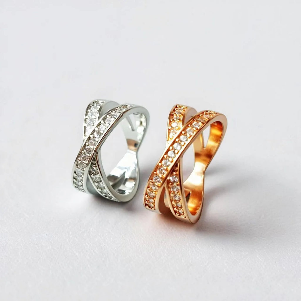 Copper cross ring with micro-inlaid zircon stones in geometric heart design, available in silver or rose gold finishes