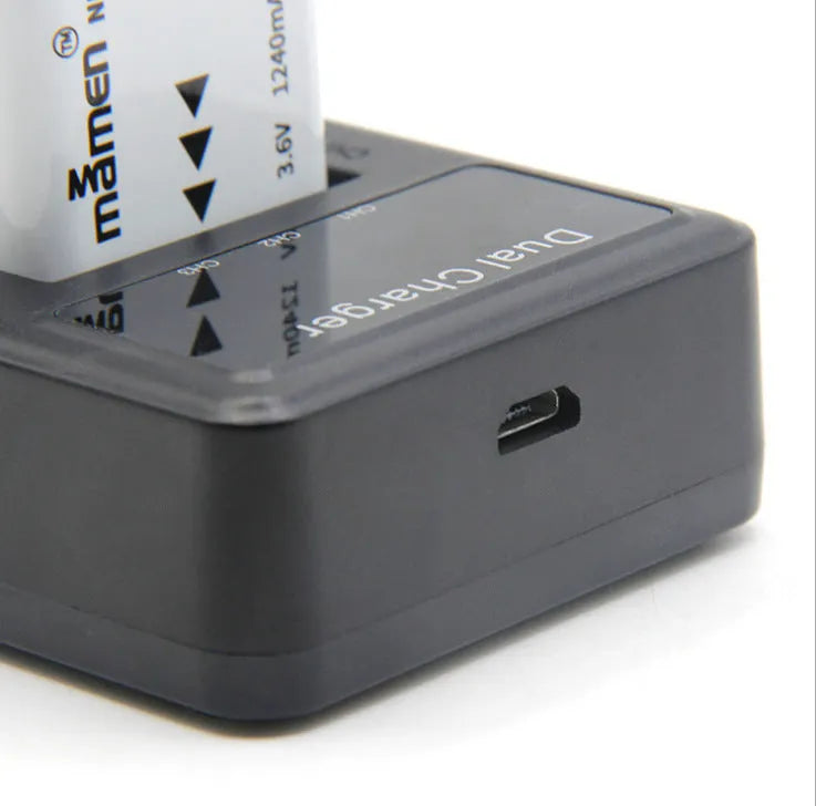 Vertical USB charger for digital camera, black, three slots, Micro-USB input, anti-slip base