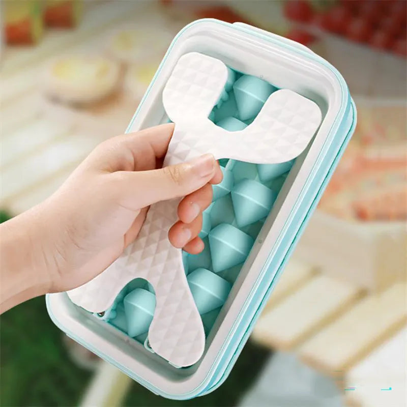 Silicone ice ball mould bottle with diamond curling pattern showing light grey, sky blue and white colour options