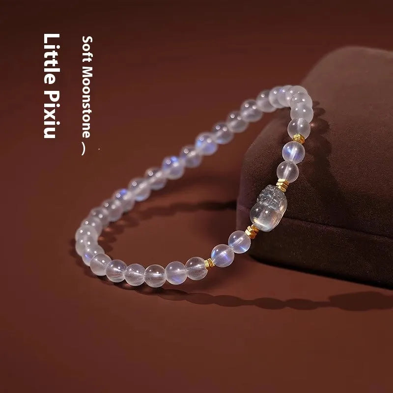 Moonstone women's bracelet with zodiac modelling in fashion blue light colour and national style design