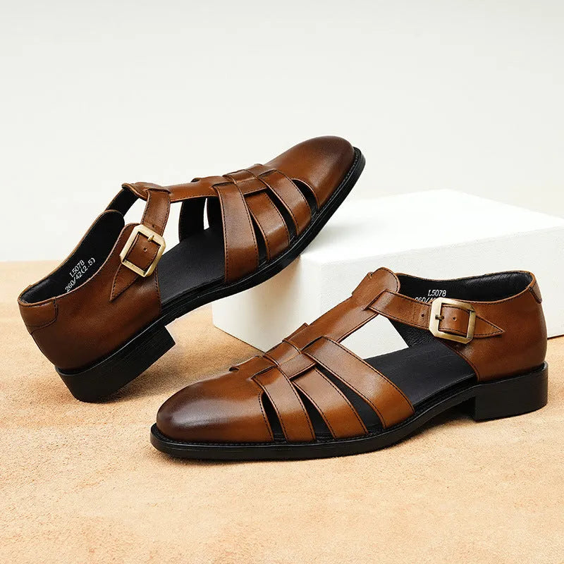 Men's black leather sandals with cowhide upper and rubber sole.