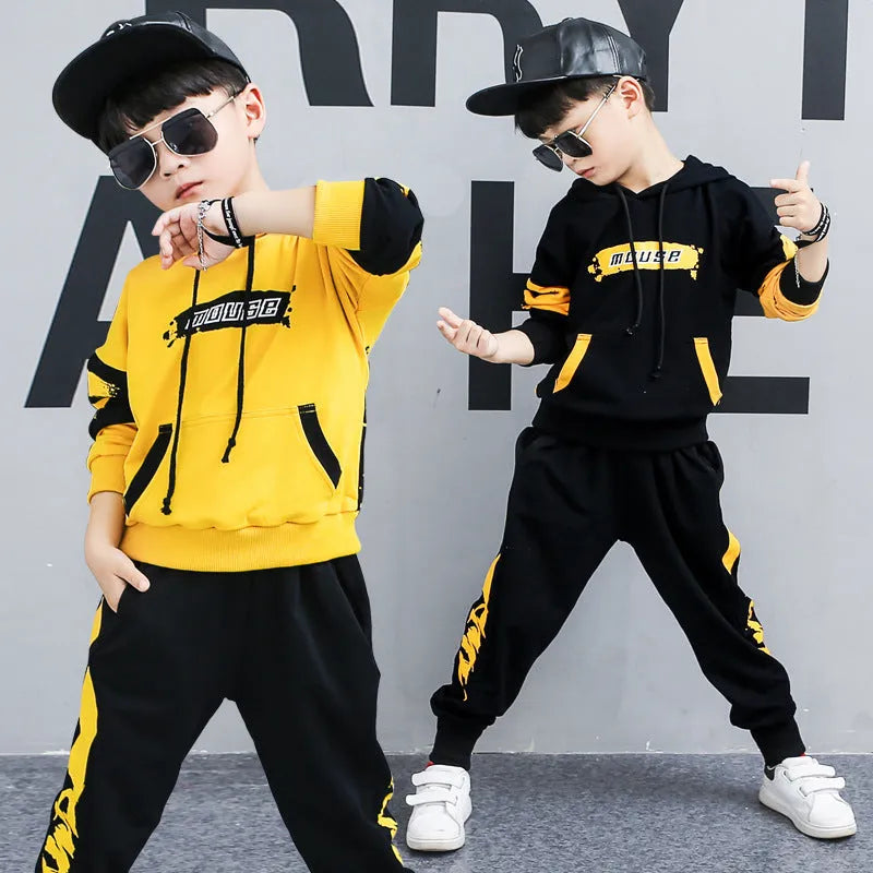 Boys' yellow hooded tracksuit set with letter print, Korean style two-piece sports outfit