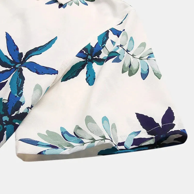 Casual printed shirt cardigan in white with lapel collar and short sleeves, loose fit