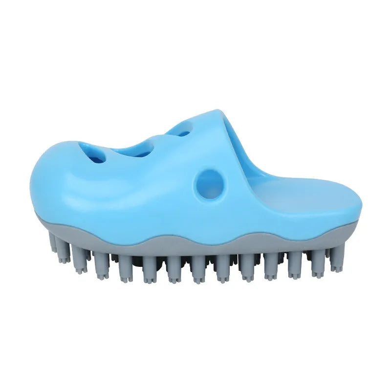 TPR dog cleaning brush with massage function in blue or yellow with different vamp style options