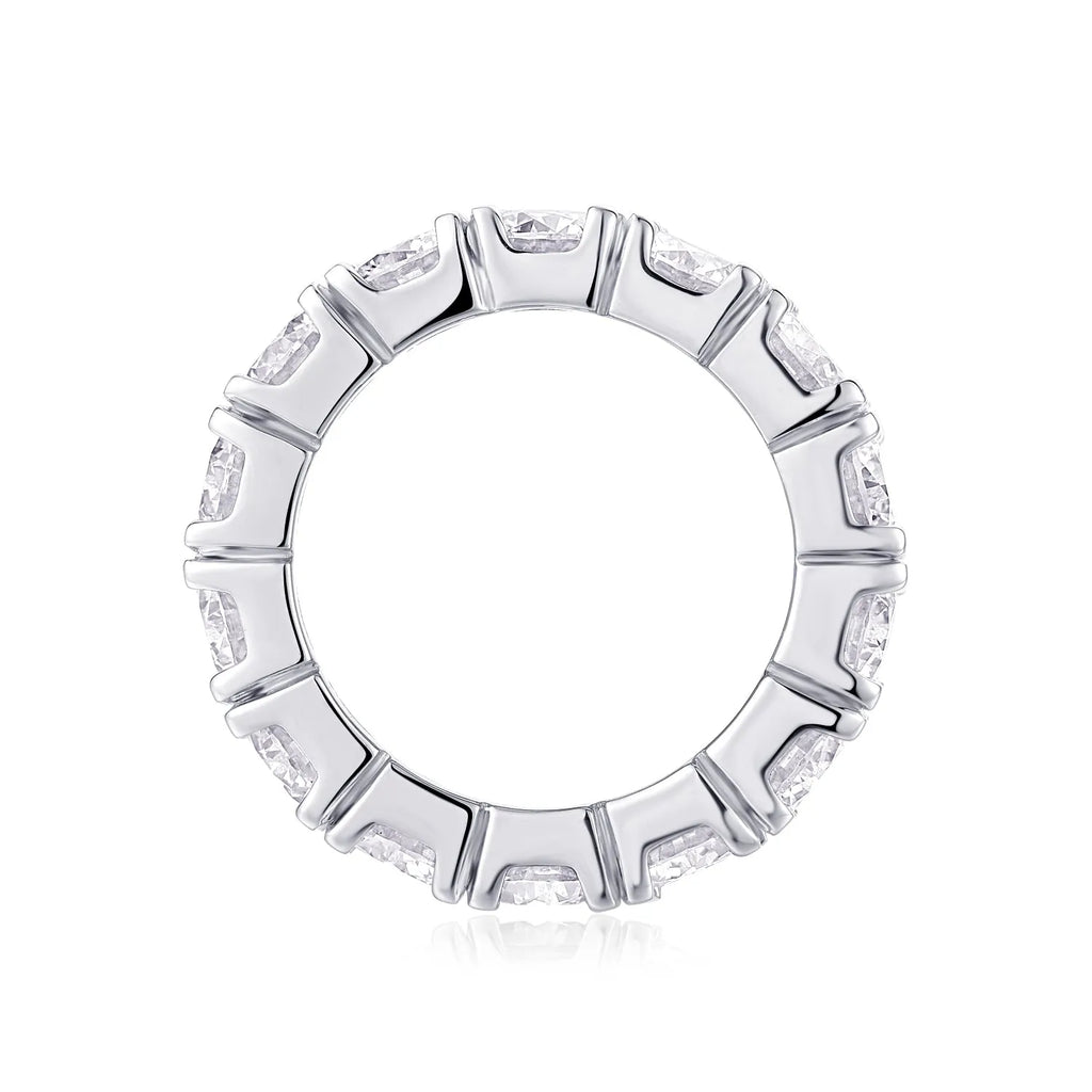 The Radiance moissanite wedding ring set in S925 silver with platinum plating, gift box packaging