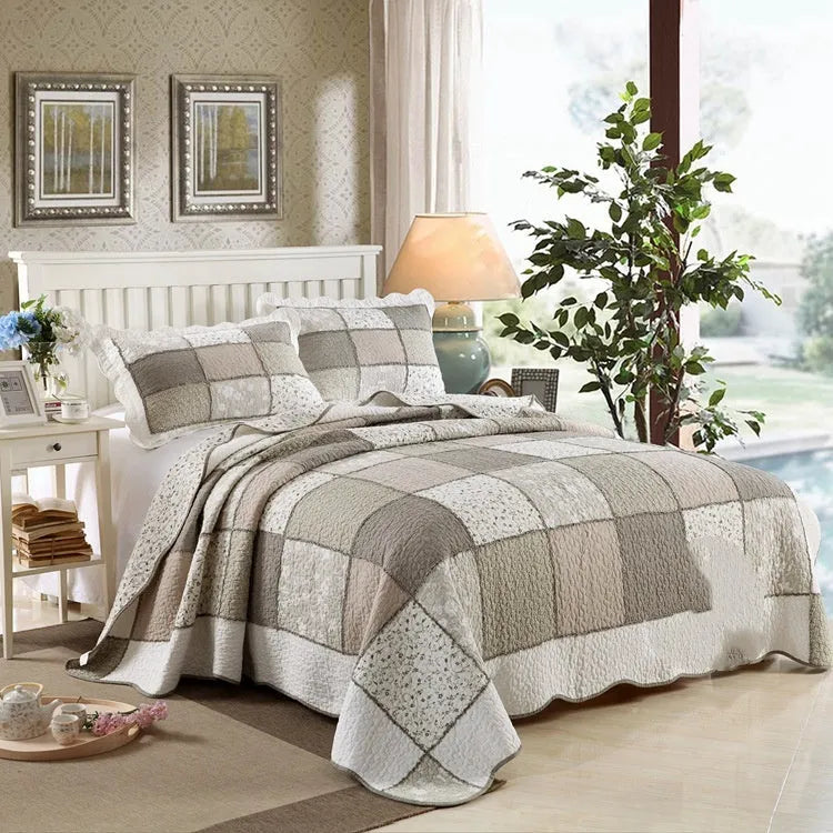 Quilted pure cotton bedspread set with two pillowcases on a bed, showing Korean style and non-slip texture.