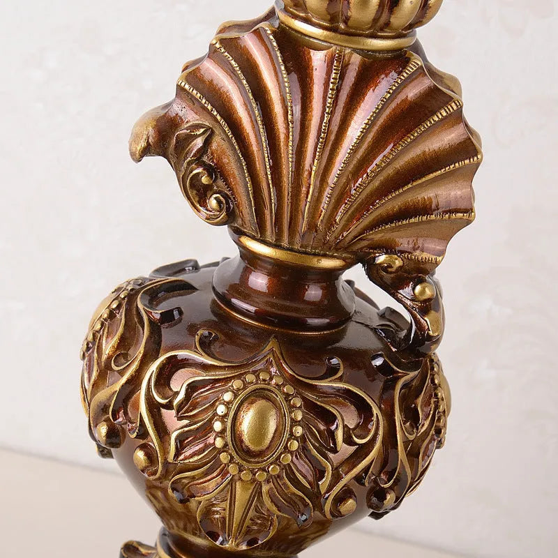 European style retro table lamp 55cm high shell design with button switch and 220V operation