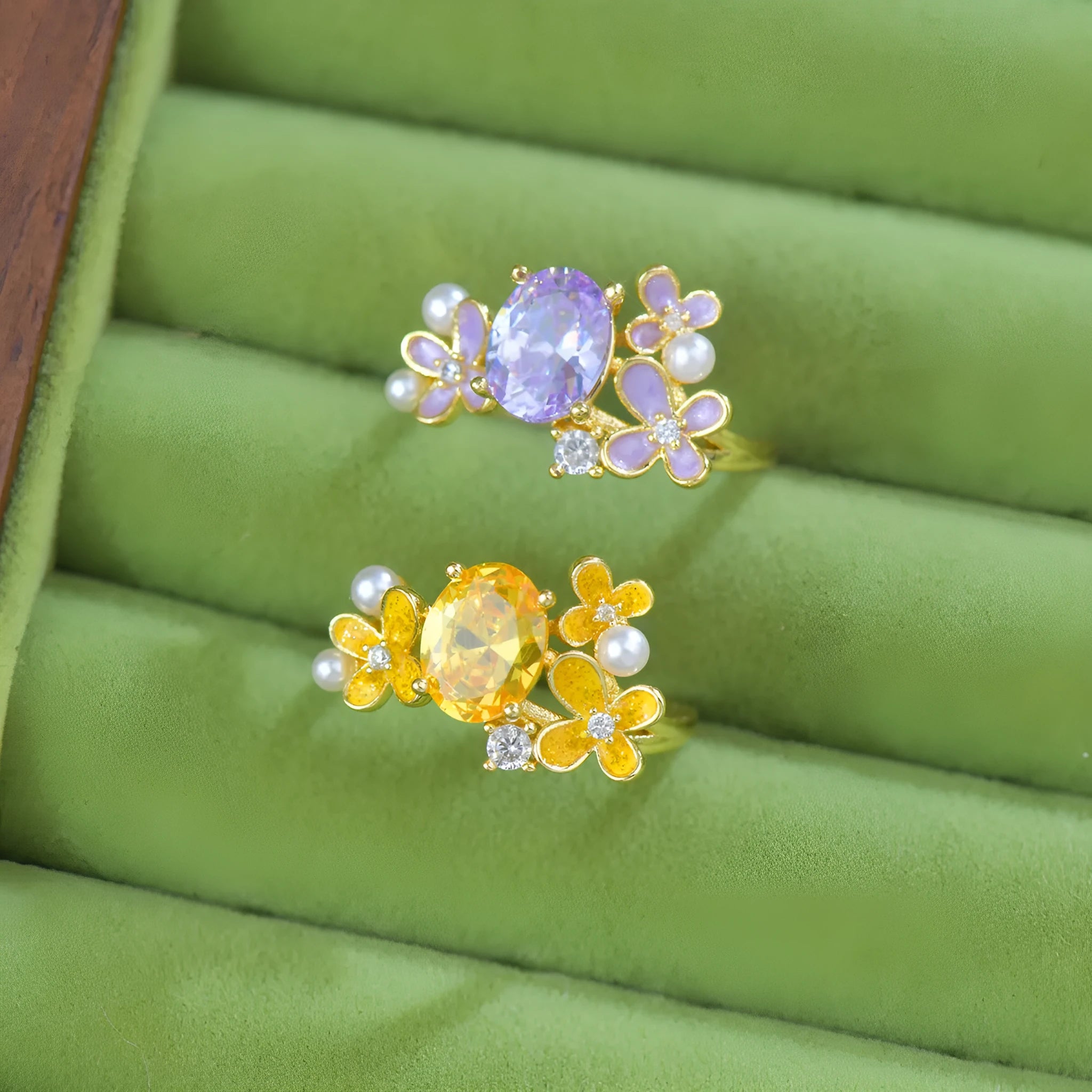 Women's flower pearl zircon open ring in yellow and light purple colours with floral design