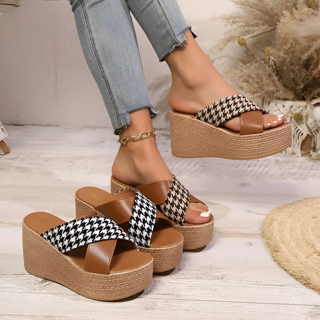 Brown and black cross leopard plaid wedge sandals with rubber soles