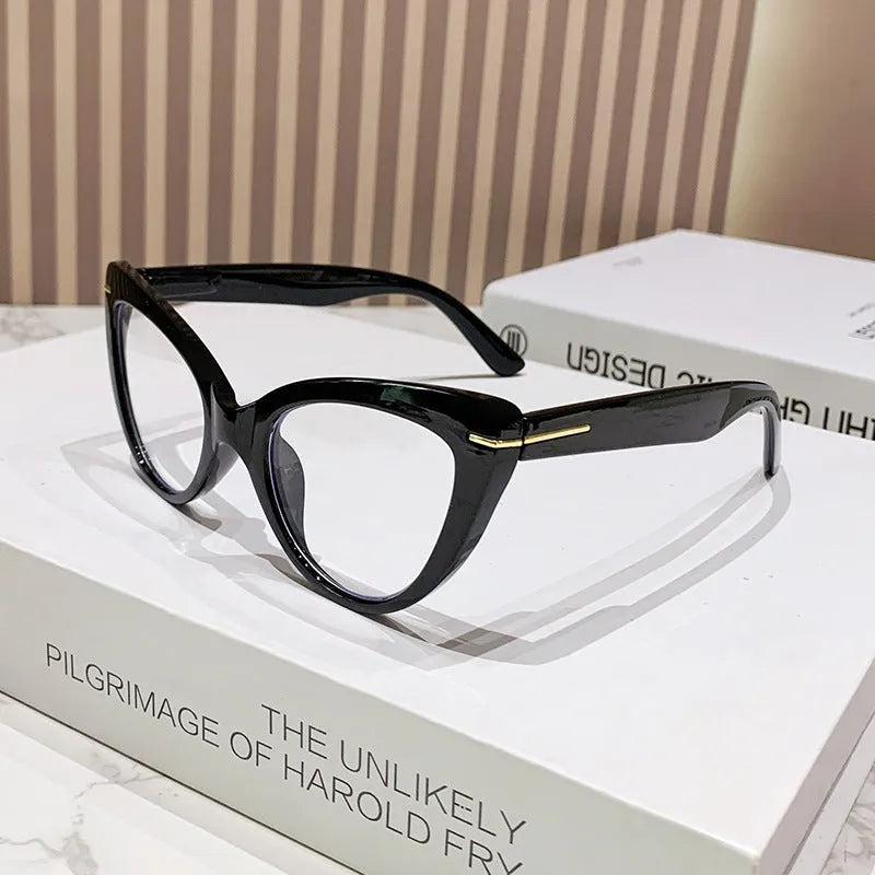 Women's large cat's eye presbyopic glasses with dragon and phoenix decoration on frames