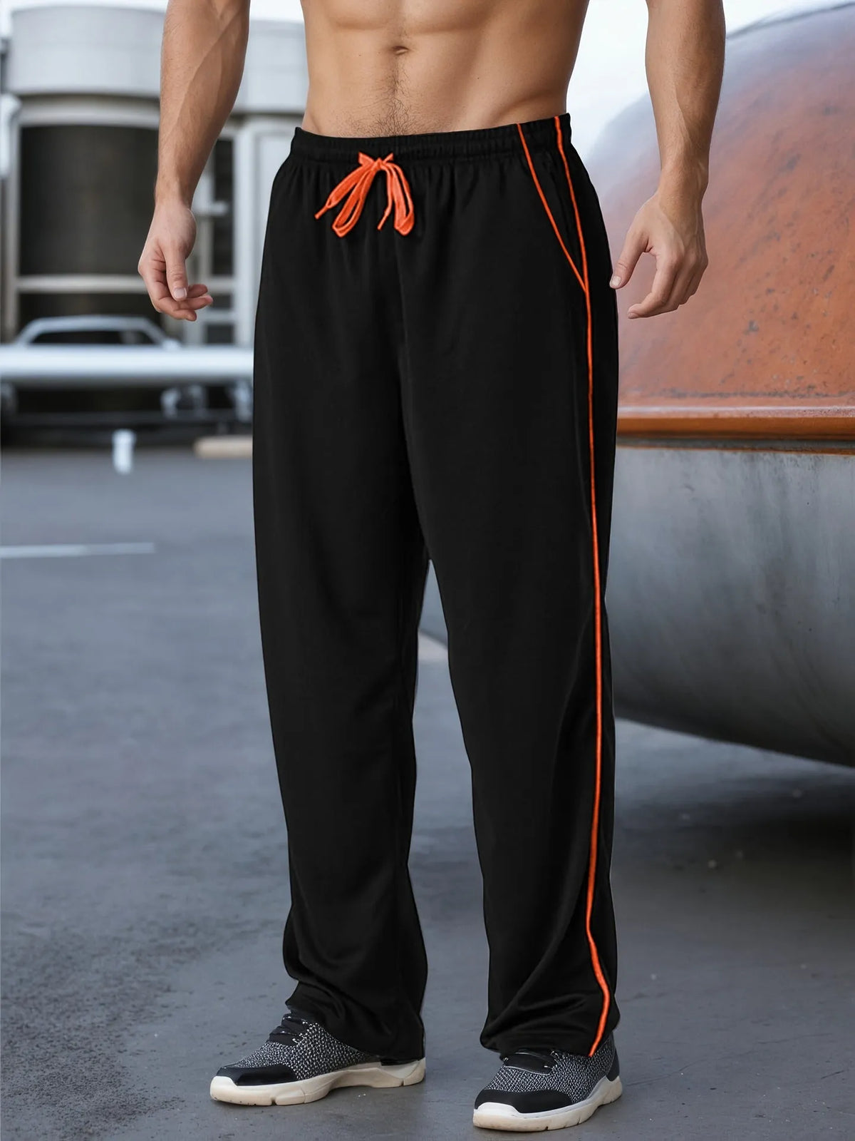 Men's loose high waist cropped bamboo fibre jogging pants in Black for gym and casual wear