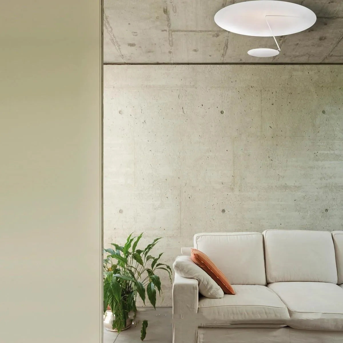 50cm diameter iron ceiling lamp in white gold finish with warm LED light