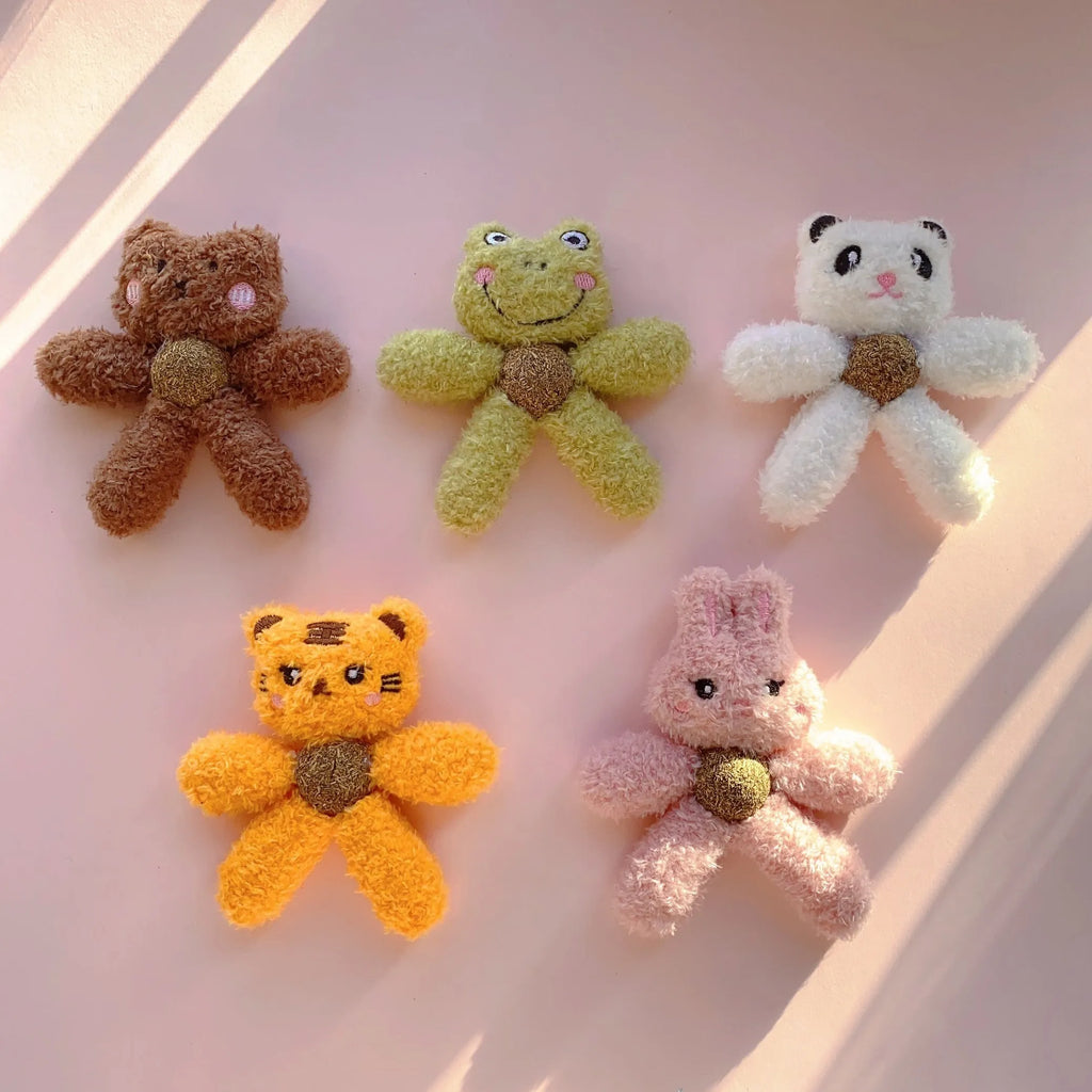 Indoor catnip ball chewing toy in animal designs for dental cleaning