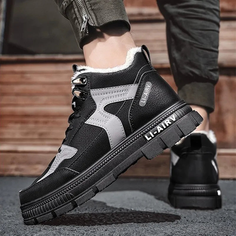 Men's winter ankle boots with thickened velvet lining, high top, lace-up front and EVA sole in Black