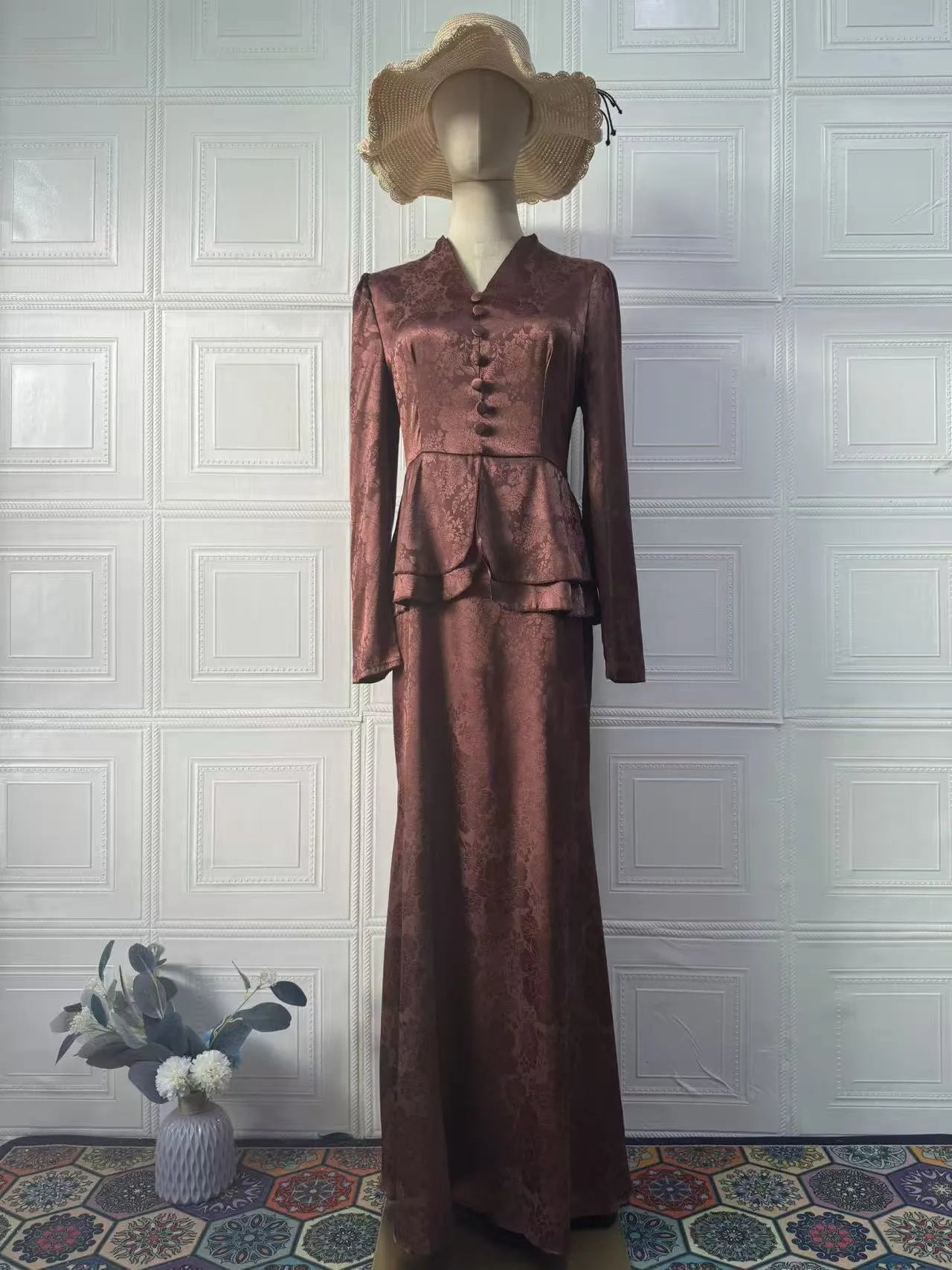 Dark brown artistic retro dress with floral pattern, long sleeves, fake two-piece design and button detailing