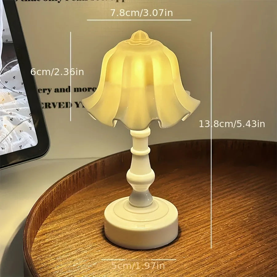 Geometric stereo cartoon table lamp with built-in battery, pleated shade in white