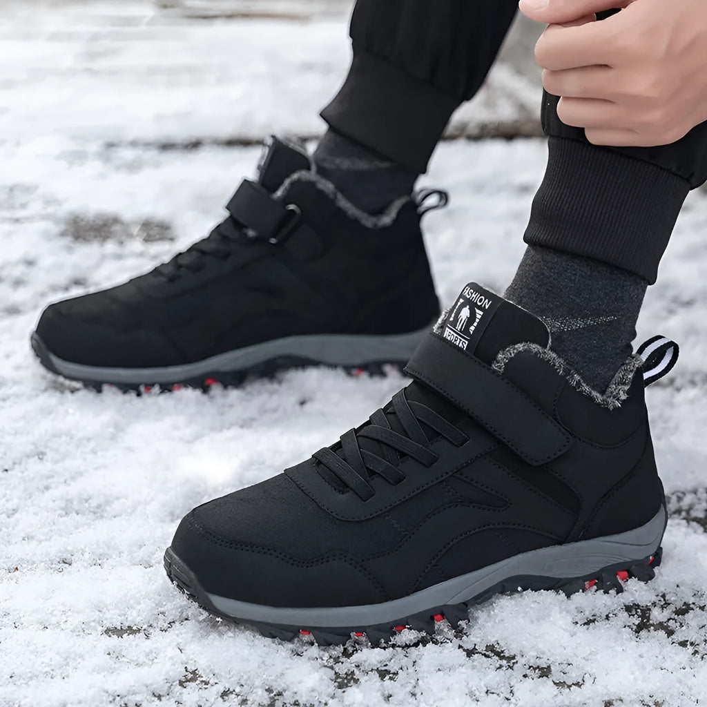 Women's high-top fleece-lined walking shoes in black, synthetic leather upper with lace-up front