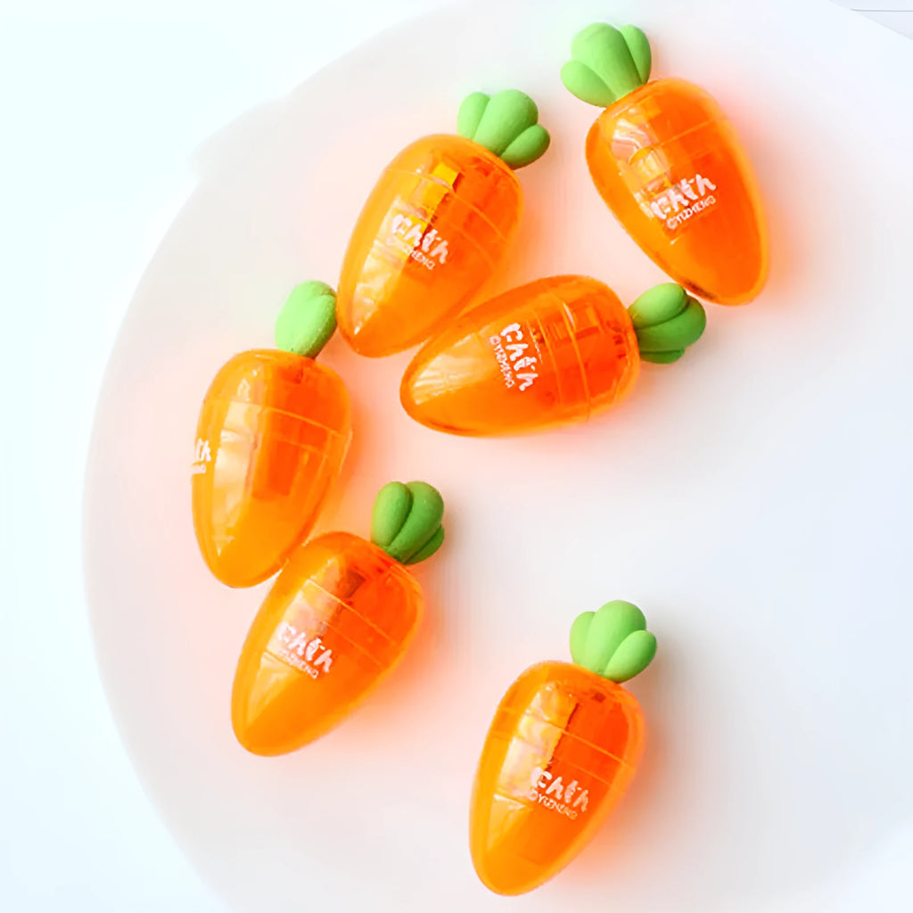 Carrot cartoon plastic pencil sharpener with 7cm handle and blade-free student design