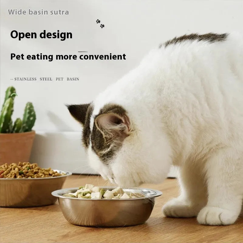 Stainless steel pet bowl with non-slip base in sizes from 13cm to 22cm
