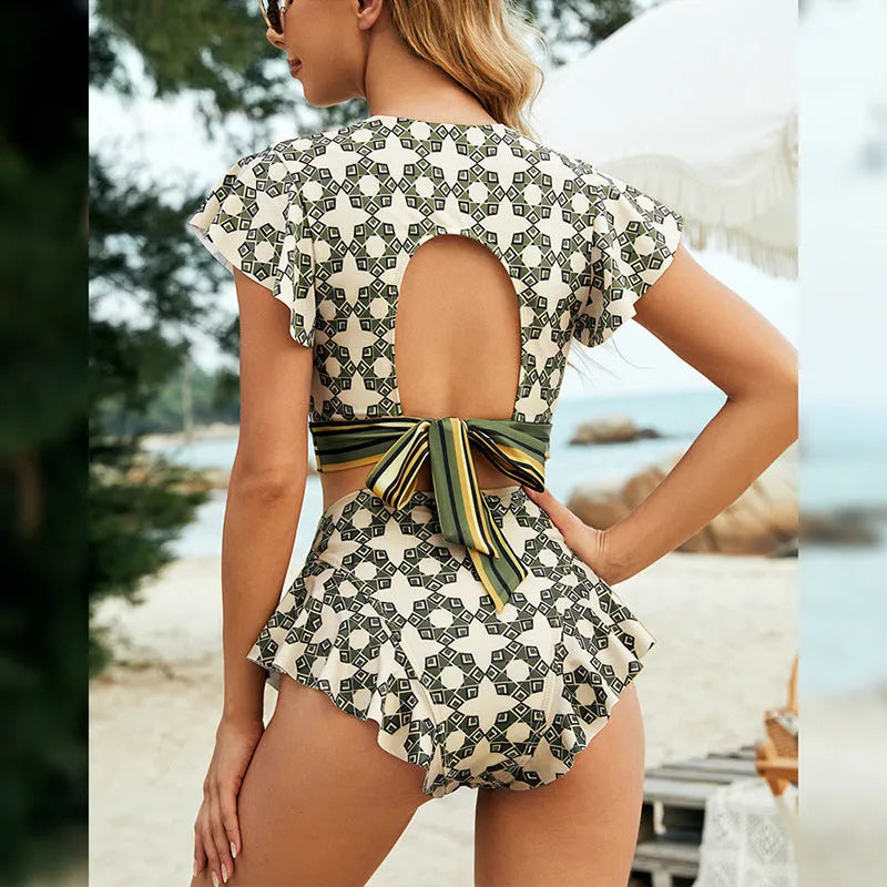 Green flounced backless lace-up V-neck split bikini swimsuit with polyester fabric
