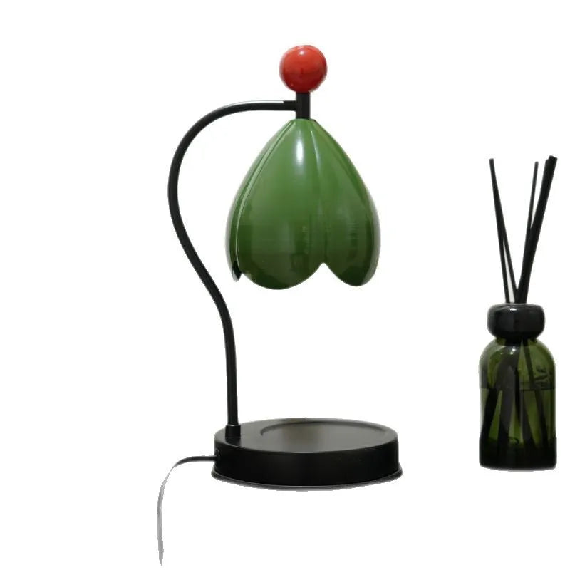 Linglan ancient style melting wax fragrance desk lamp with metal holder in cream white or dark green.