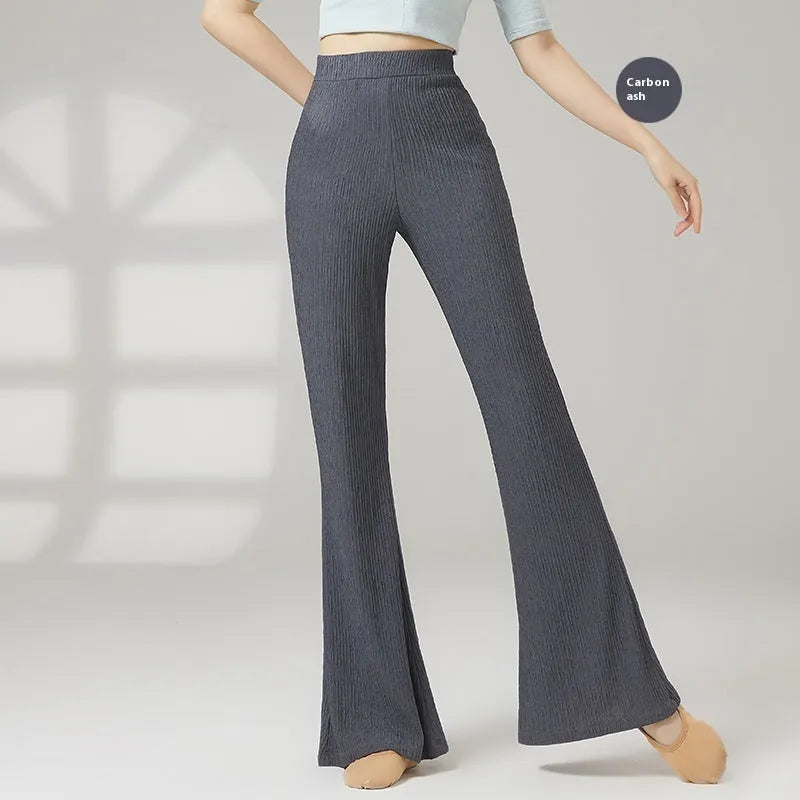 Women's solid colour dance practice pants in polyester fabric for sports training