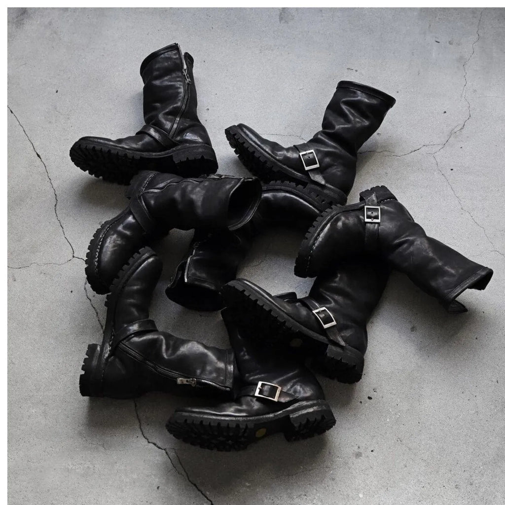 Men's black retro Martin boots with side zip closure and round toe design