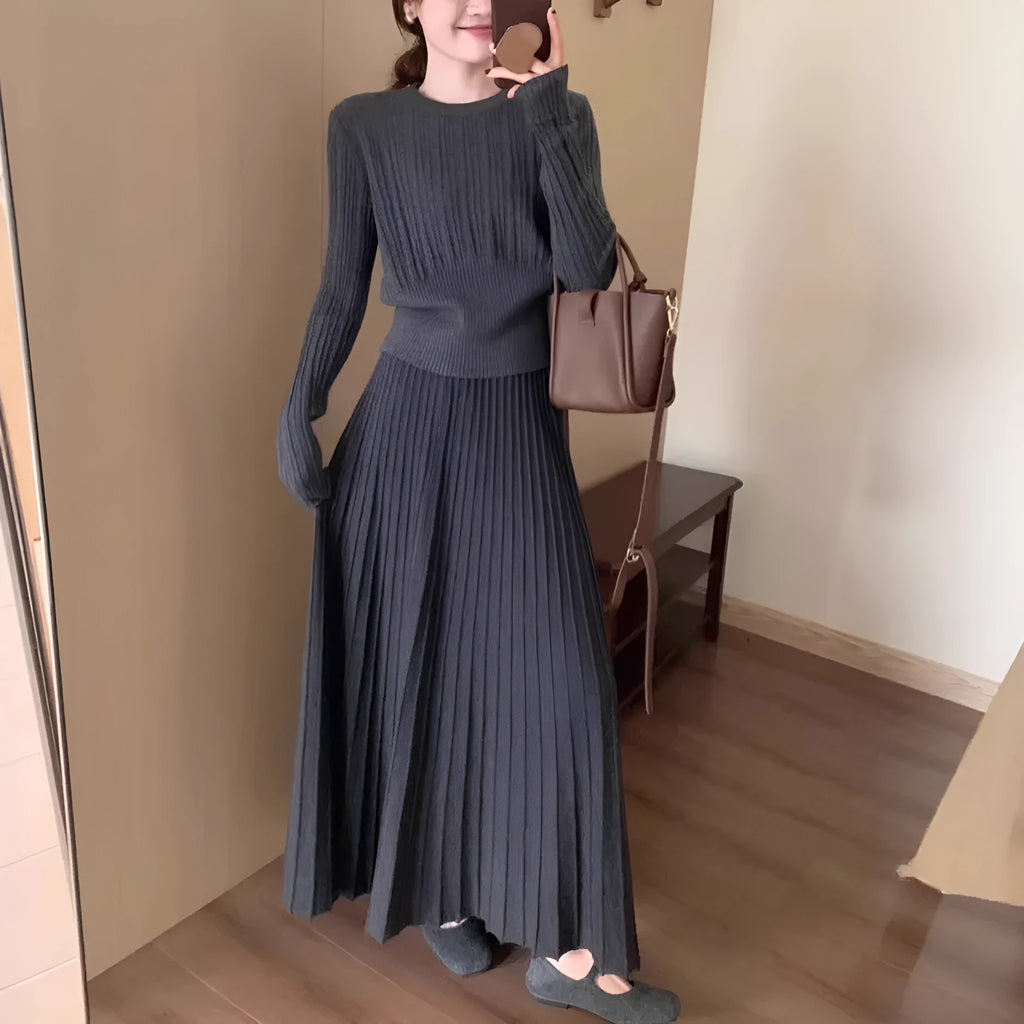 Artistic retro knitted dress suit with 3D pattern and collage stitching in dark grey colour