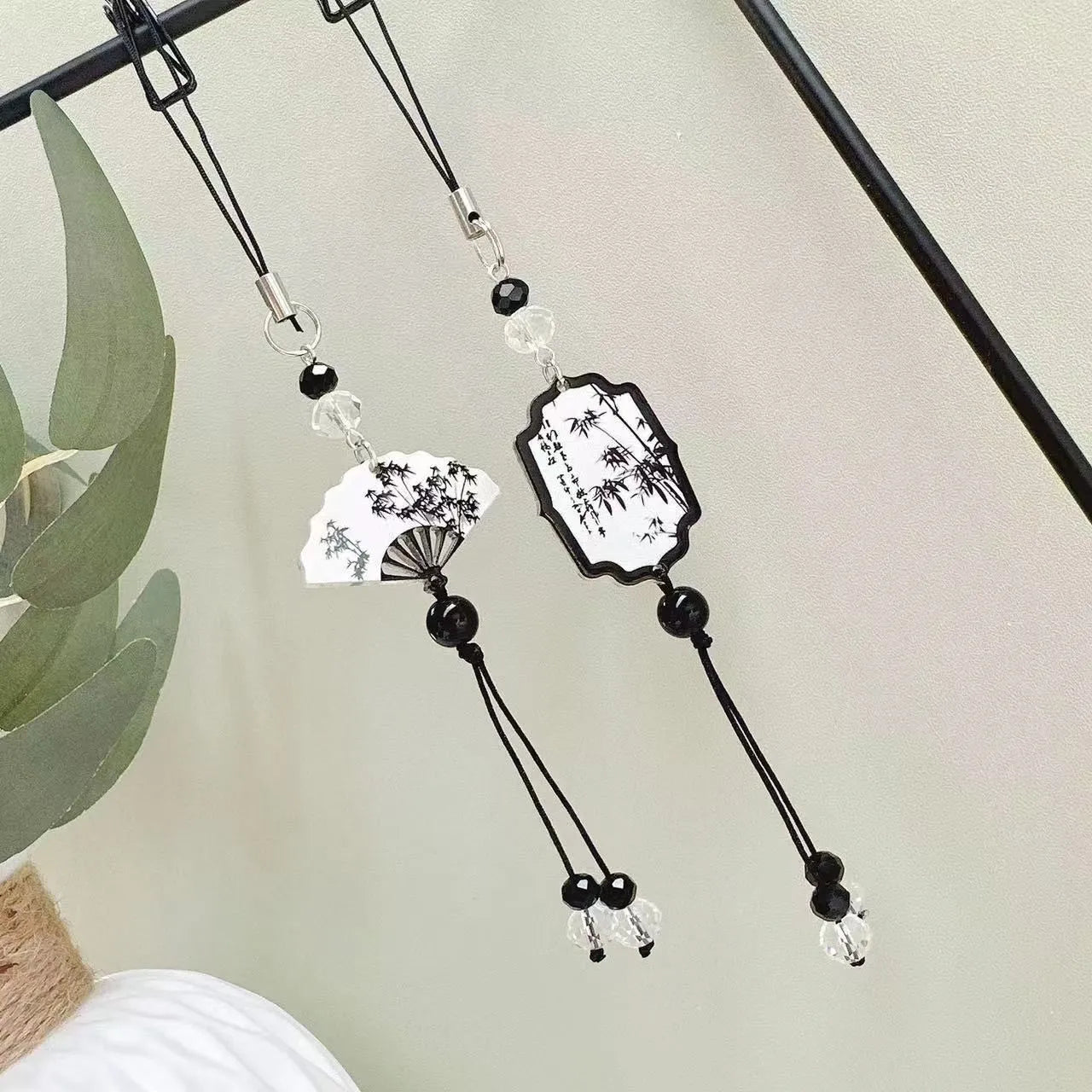 Chinese style bead pendant keychain with plant and flower patterns in baking varnish finish