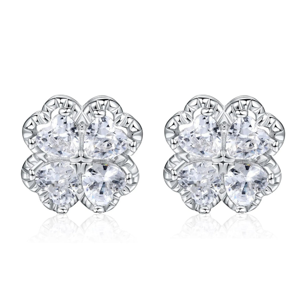 Zeng Yin women's heart-shaped sterling silver earrings with a four-leaf clover zircon design.