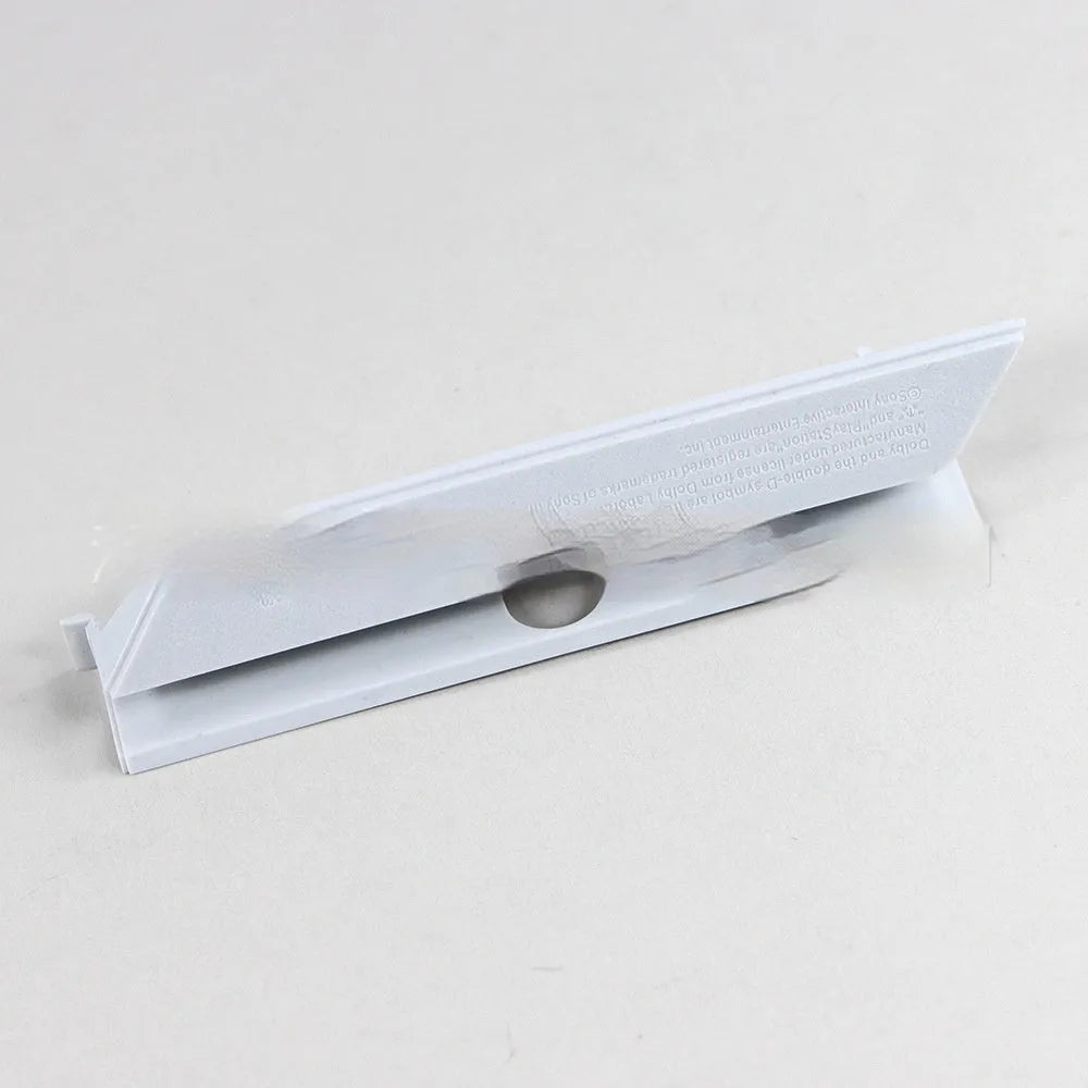 Black or white plastic 3.5-inch hard drive cover for PC case mounting