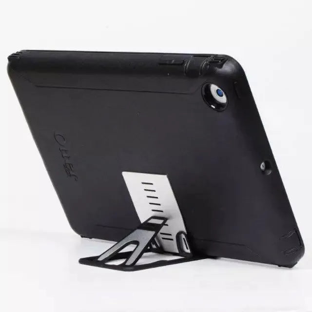 Black lazy bracket card phone holder for desktop measuring 8.5cm by 5cm