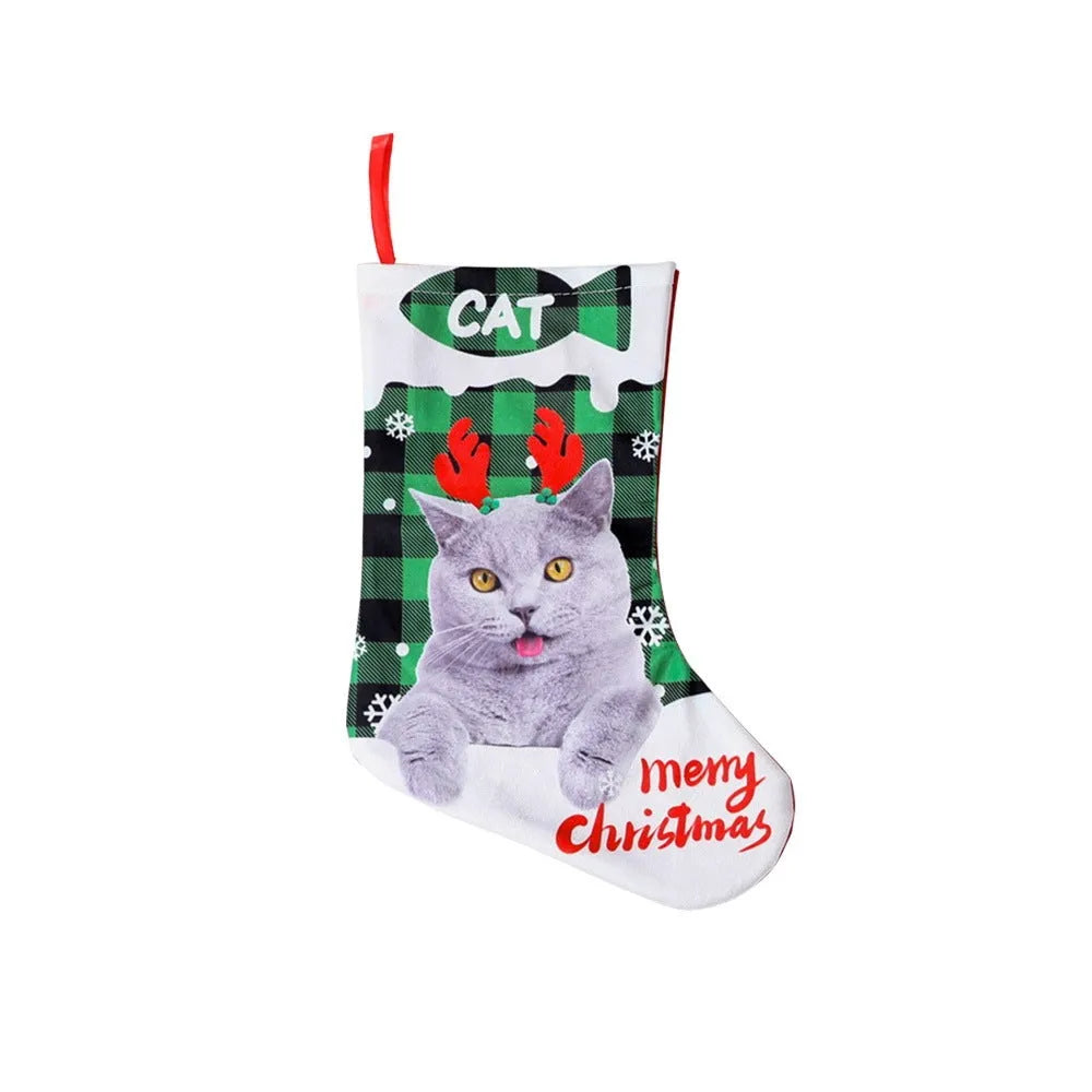 Christmas table runner with printed puppy cat designs in plaid patterns measuring 26x36cm