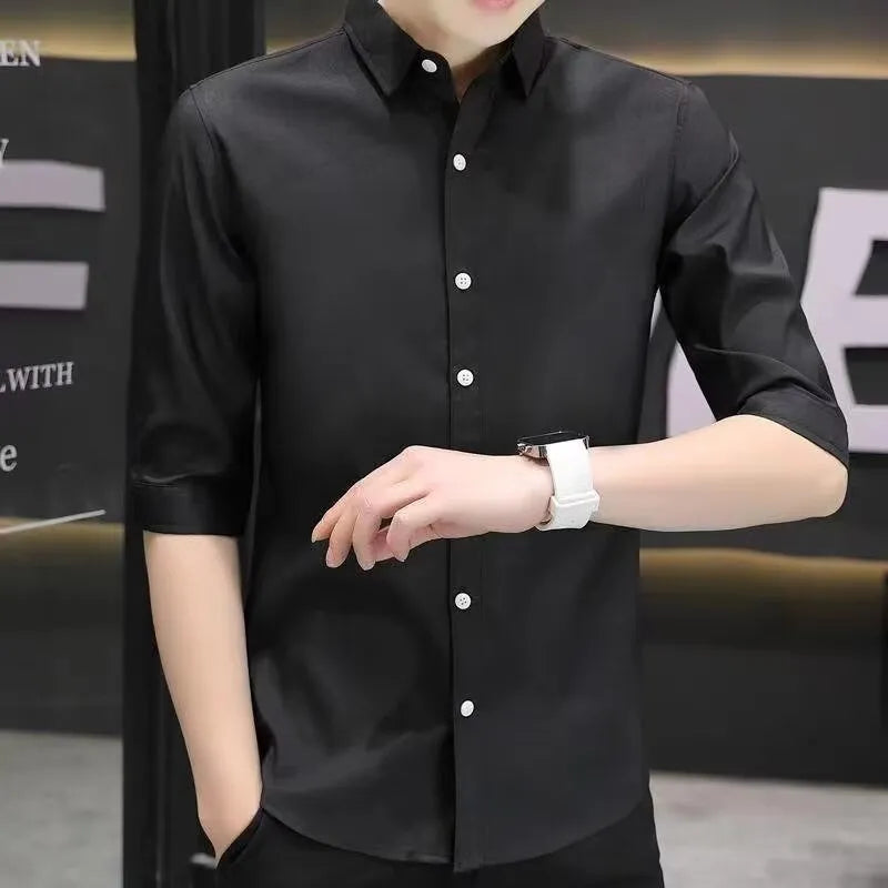 Men's slim-fit half-sleeve shirt in a linen-silk blend, shown in a solid colour with three-quarter length sleeves.