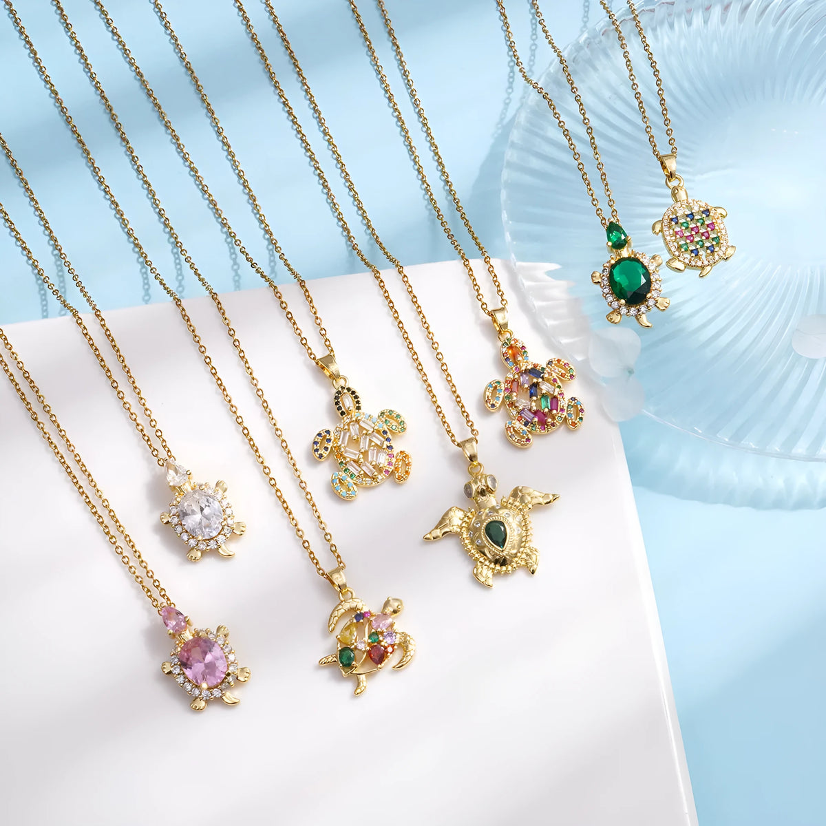 Gold-plated copper sea turtle necklace with zirconium pendant and O-link chain for women